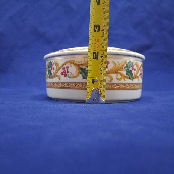 Mikasa Holiday Orchard Covered Candy Dish Trinket Box Christmas Gold Accents - Picture 7 of 13